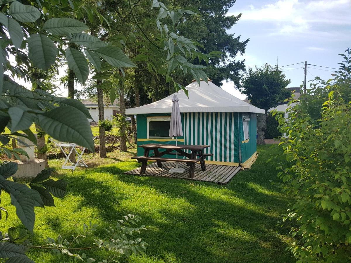 Camping Les Roulottes Du Bazois Châtillon-en-Bazois Exterior foto