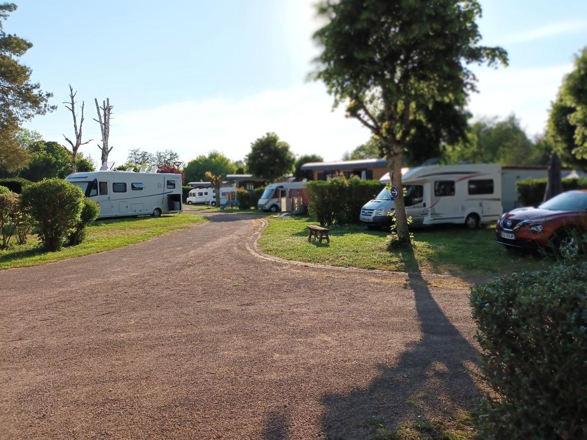 Camping Les Roulottes Du Bazois Châtillon-en-Bazois Exterior foto