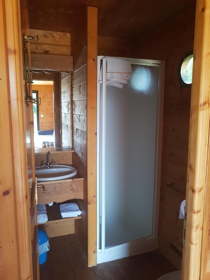 Camping Les Roulottes Du Bazois Châtillon-en-Bazois Exterior foto