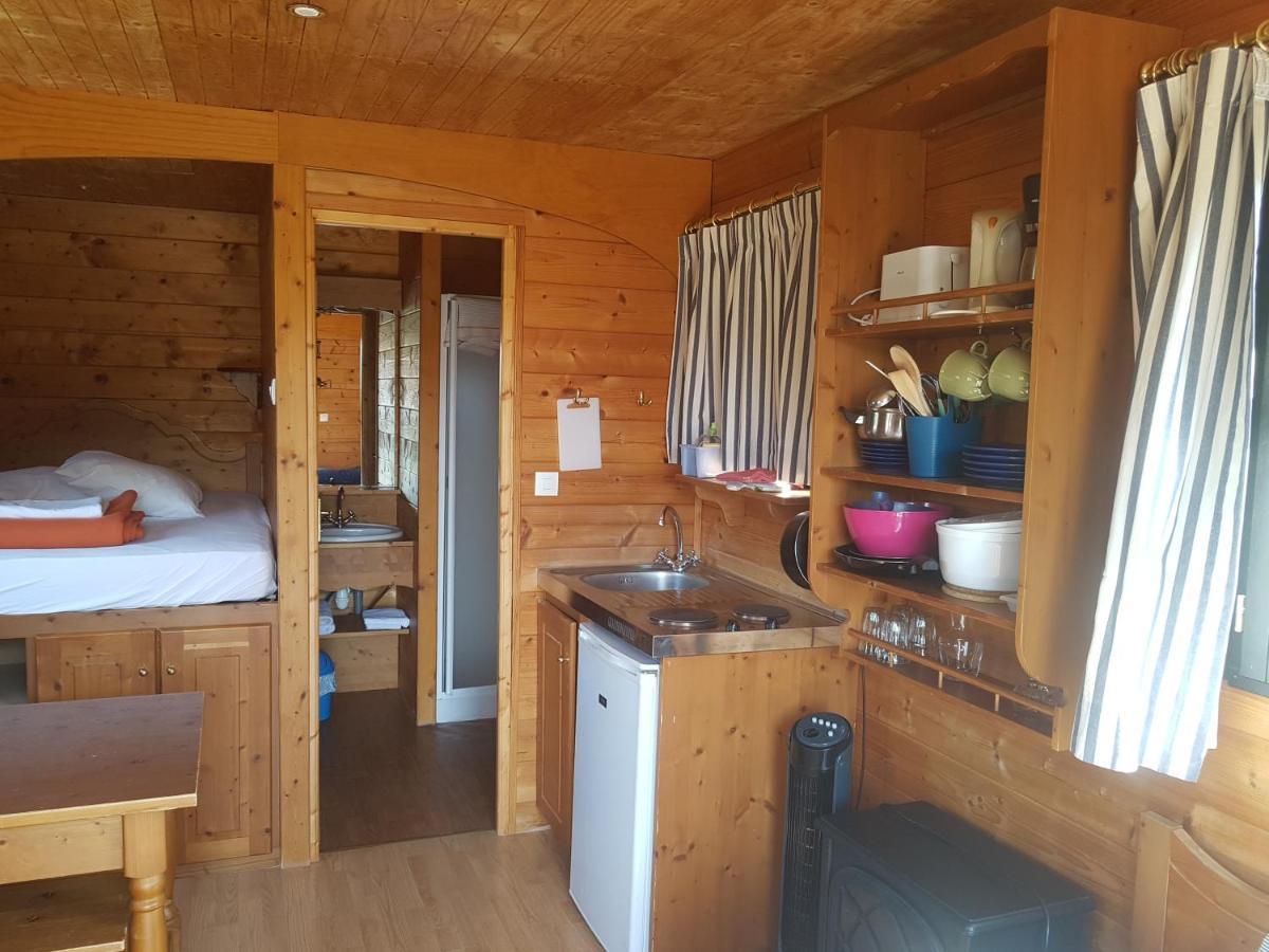 Camping Les Roulottes Du Bazois Châtillon-en-Bazois Exterior foto
